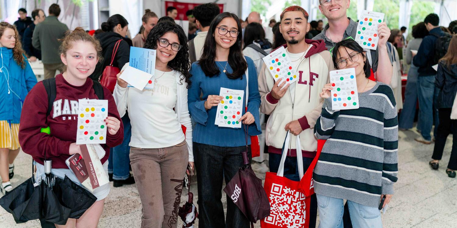 A group of Welcome Block Party attendees.